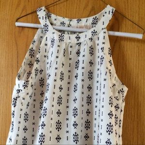 Skies Are Blue/Stitch Fix patterned tank